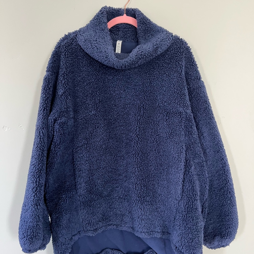 Lululemon Plush Sherpa Fleece Pullover – Size 12 (Navy Blue)